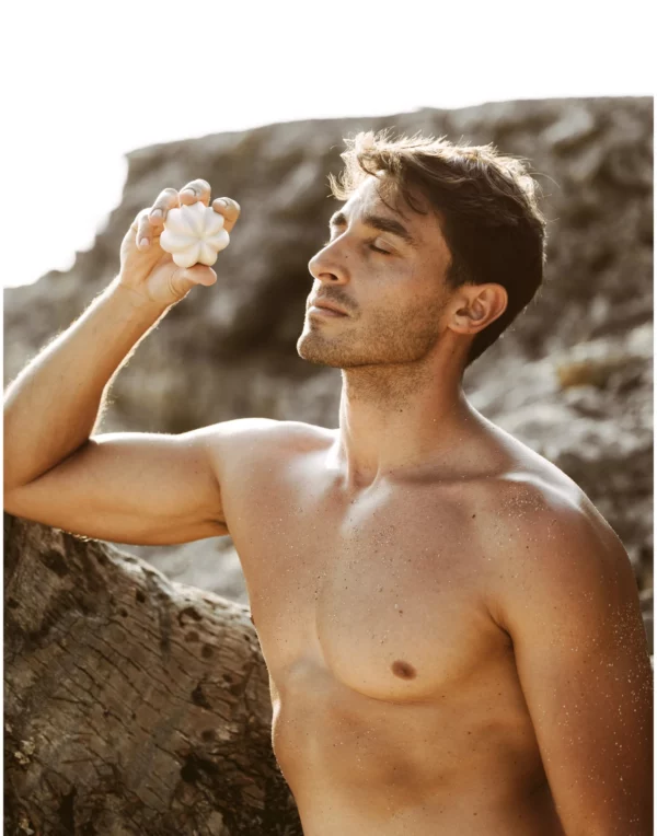 5_cd15a9cf-3995-4b05-8c8f-bf62e3c6a415 Shampoing solide après-soleil