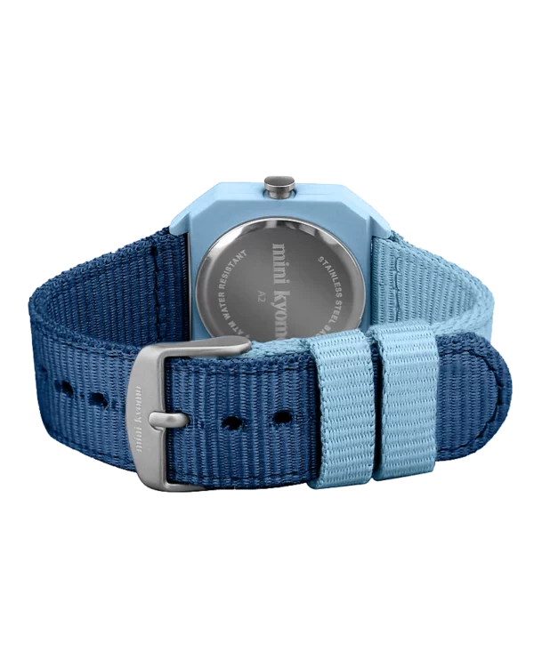 3d268c6b28e8b6d7fe08840eff09ed7d813d5cad447350cbafbb17b017606aa5 Montre - Blue cotton candy