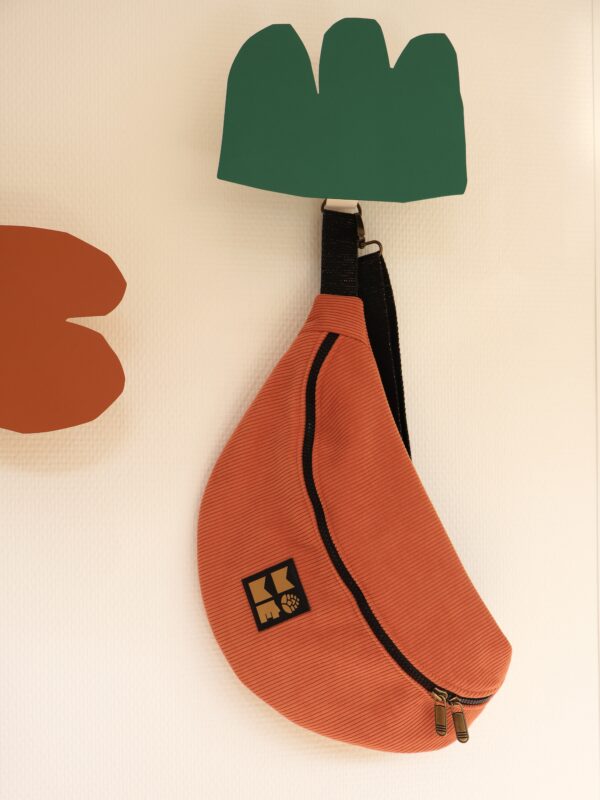 Banane en velours - Orange & intérieur fleurs