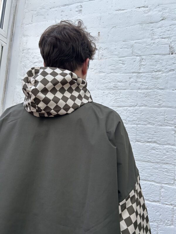 IMG_9970 Poncho de pluie long - Damier kaki