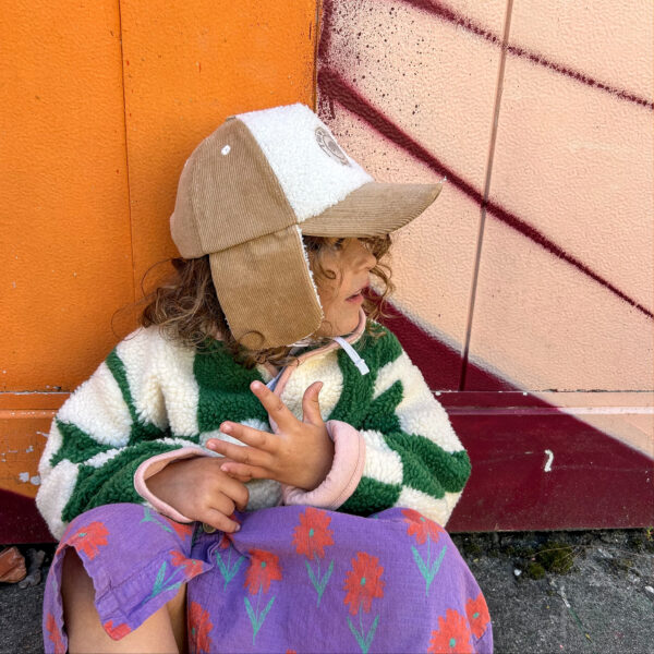 image00069 Casquette en velours avec cache-oreilles - Marron clair