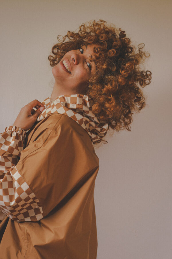 image00007 Poncho de pluie long - Damier marron