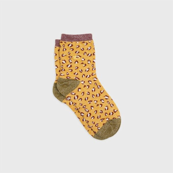 chaussettes-en-coton-peigne-leopard-jaune-et-bordeaux Chaussettes en coton peigné léopard - femmes