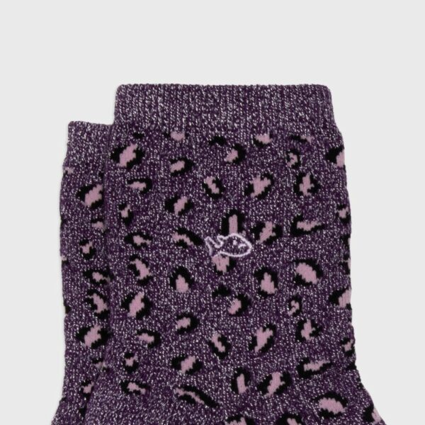 chaussettes-en-coton-peigne-leopard-prune (3) Chaussettes en coton peigné léopard - femmes