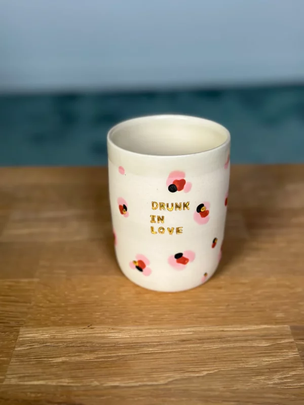 3012F91A-95B2-4B95-9EE8-5B2B07561D7B (1) Tasse "Drunk in love"