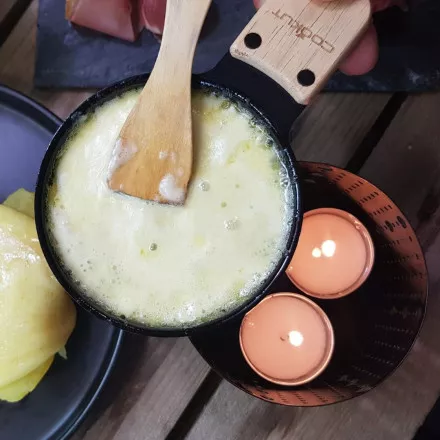 2 appareils à raclette à la bougie