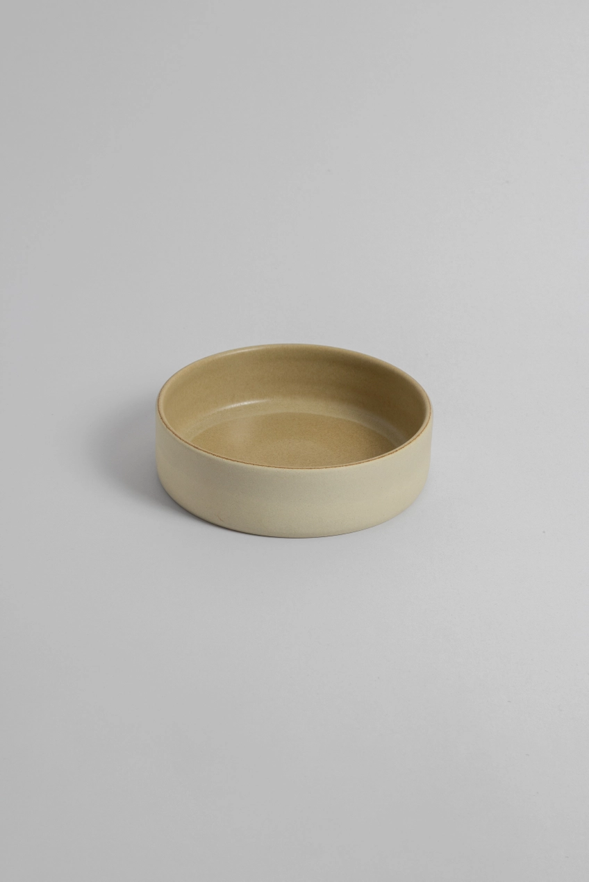 Assiette creuse beige