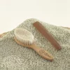 Brosse à cheveux pour bébé