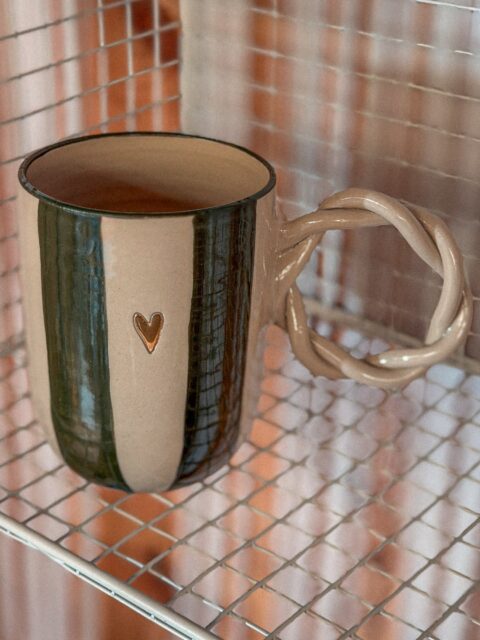 A465F3D6-EFE5-401F-9CCF-D6A2AA58824E Mug - Manon XL