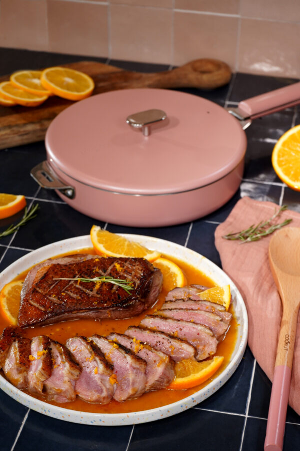 AMBIANCE_INOX_MAGRET CANARD ORANGE_HD_04 La Merveilleuse - Poêle en inox 28 cm